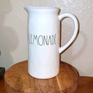 🍋 Rae dunn lemonade pitcher 🍋